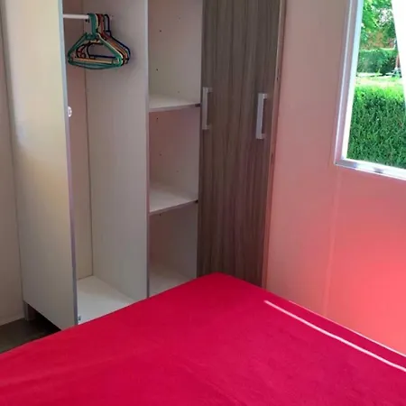 3 Etoiles - Piscine - Eehgef