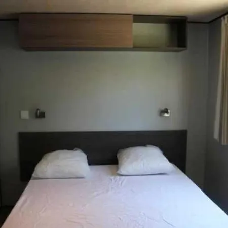 Camping 3 Etoiles - Piscine - Eehgef Castelnau-Picampeau