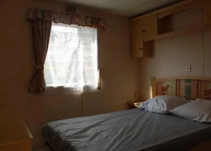 Campsite 3 Etoiles - Piscine - Eehgef Castelnau-Picampeau