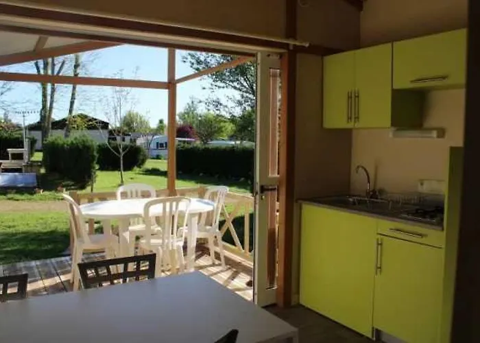 Campsite 3 Etoiles - Piscine - Eehgef