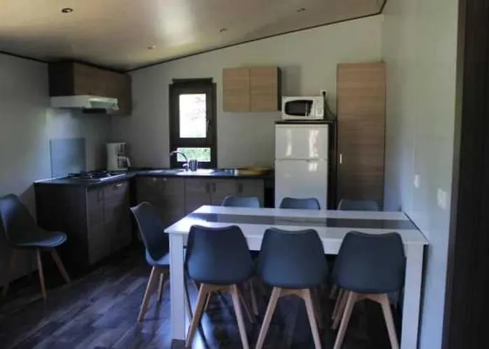 3 Etoiles - Piscine - Eehgef